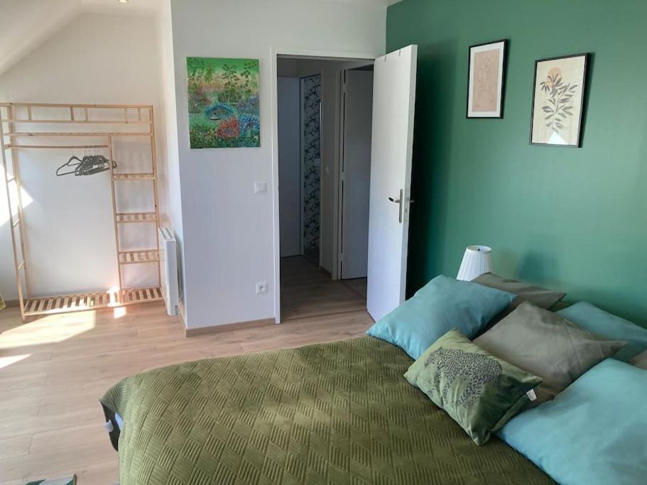 Le Gite Marie-Galante : Belle Maison D'Hotes Avec Acces Piscine En Ete Lanmeur Exterior foto