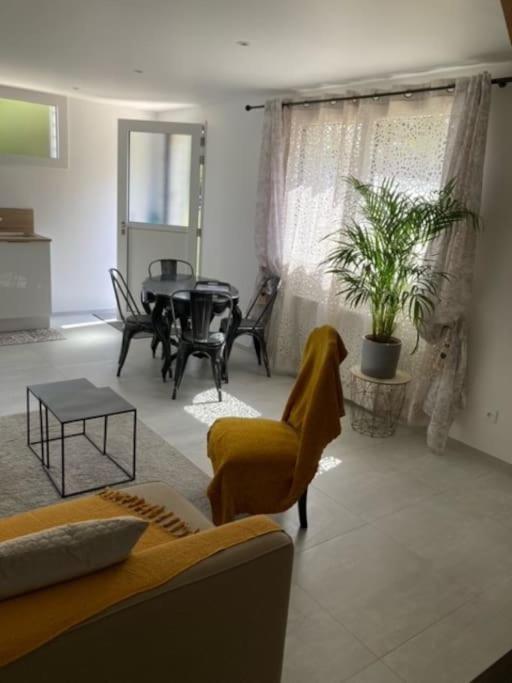 Le Gite Marie-Galante : Belle Maison D'Hotes Avec Acces Piscine En Ete Lanmeur Exterior foto