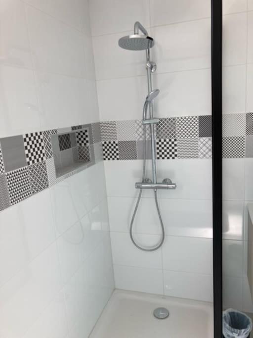 Le Gite Marie-Galante : Belle Maison D'Hotes Avec Acces Piscine En Ete Lanmeur Exterior foto